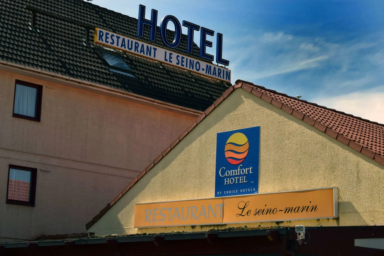 Contact Hotel Le Seino Marin