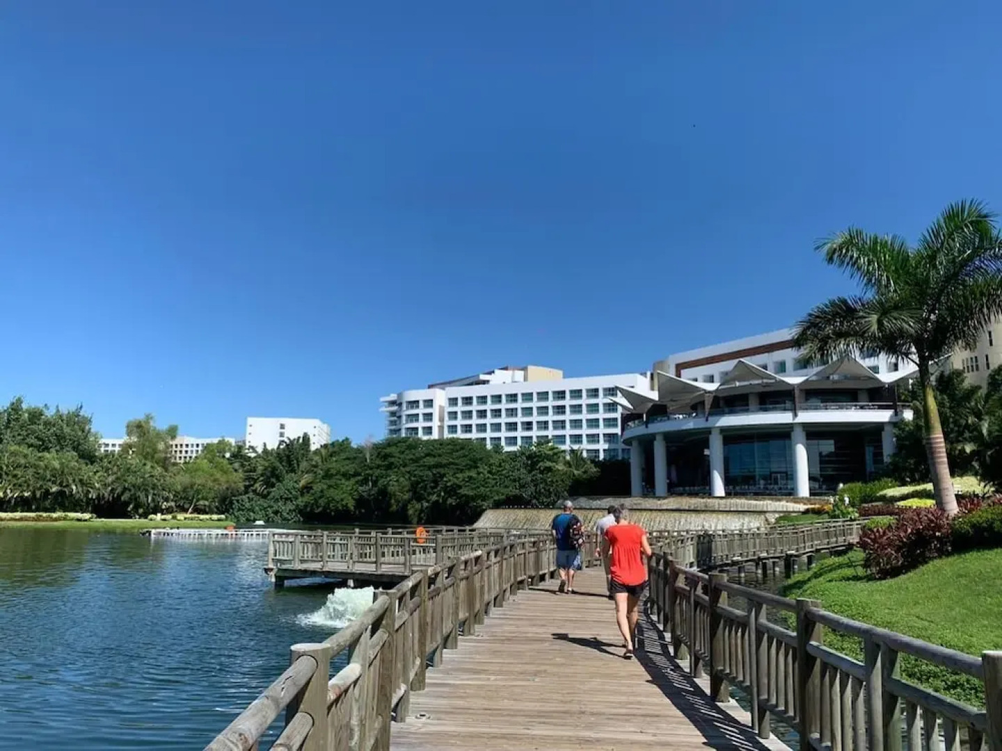 Vida Maya by Dicasi NV