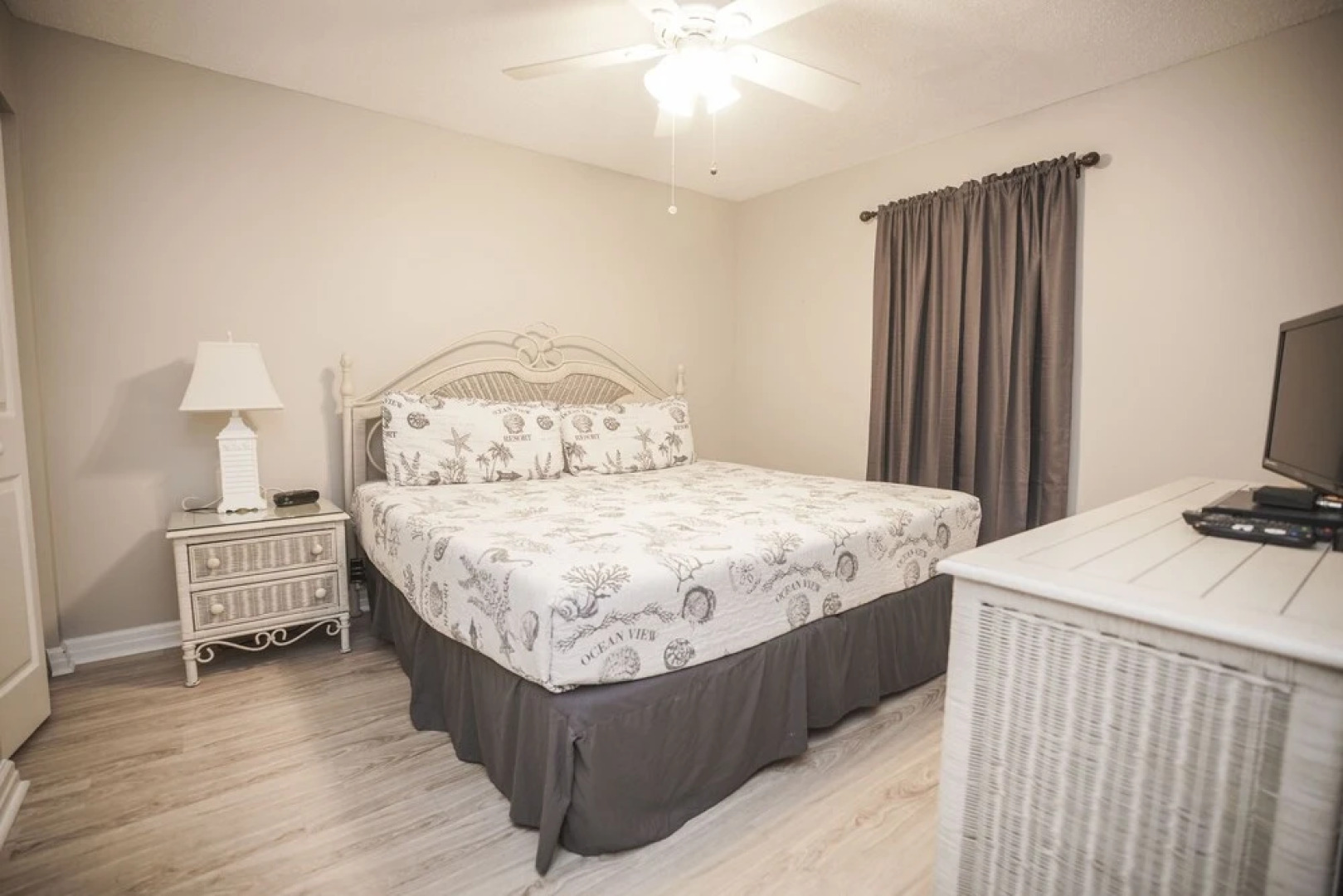 Pelican Beach Resort by Panhandle Getaways