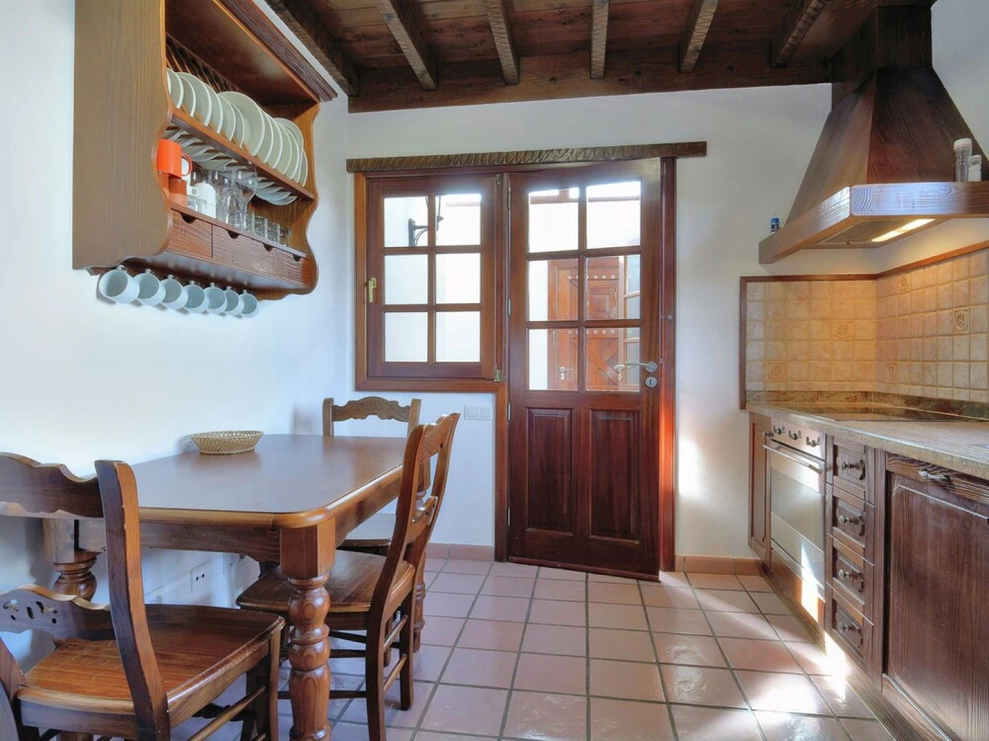 Spacious Villa in San Bartolomé With Swimming Pool