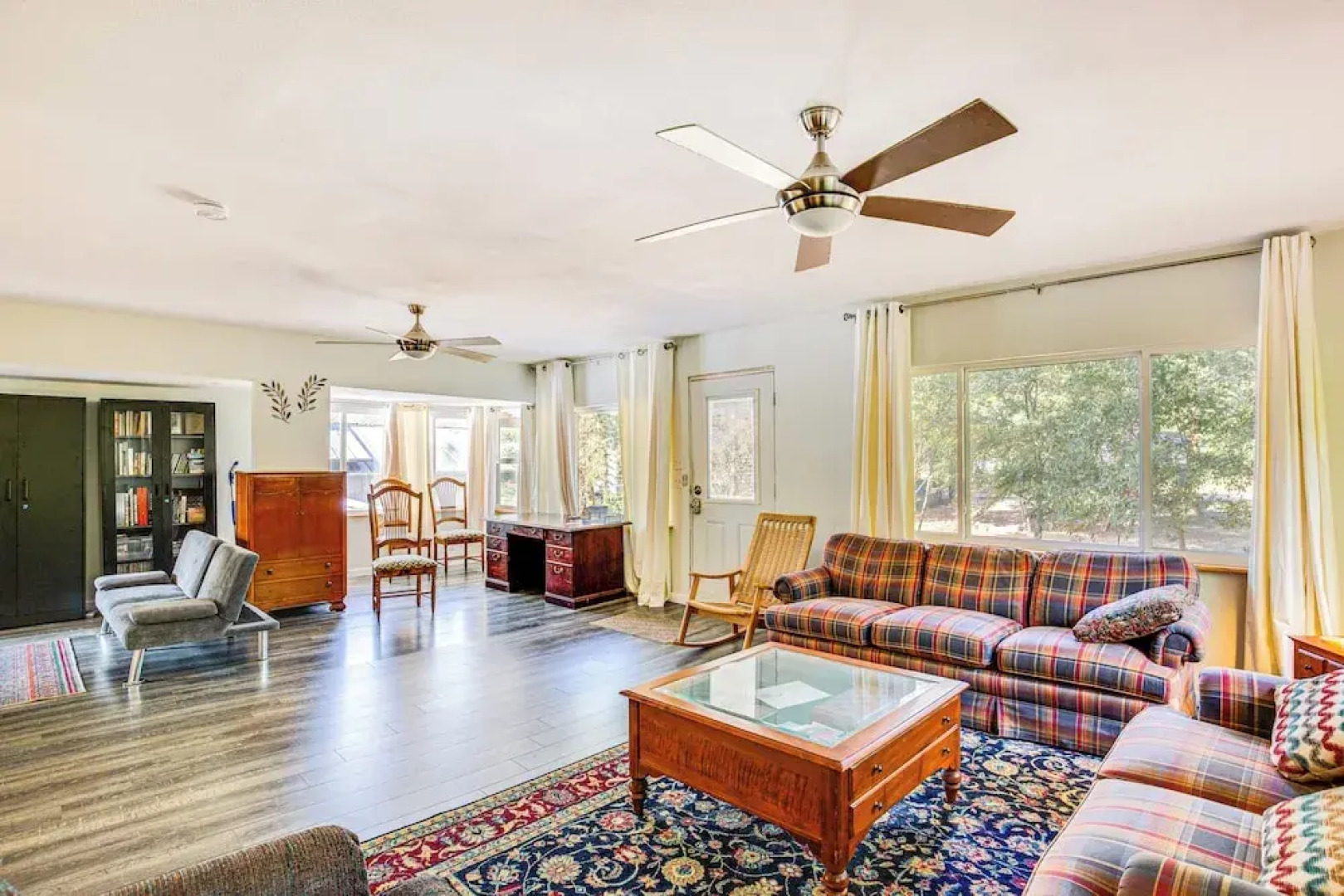 Cedar Creek Reservoir Retreat w/ Fire Pit + Deck!