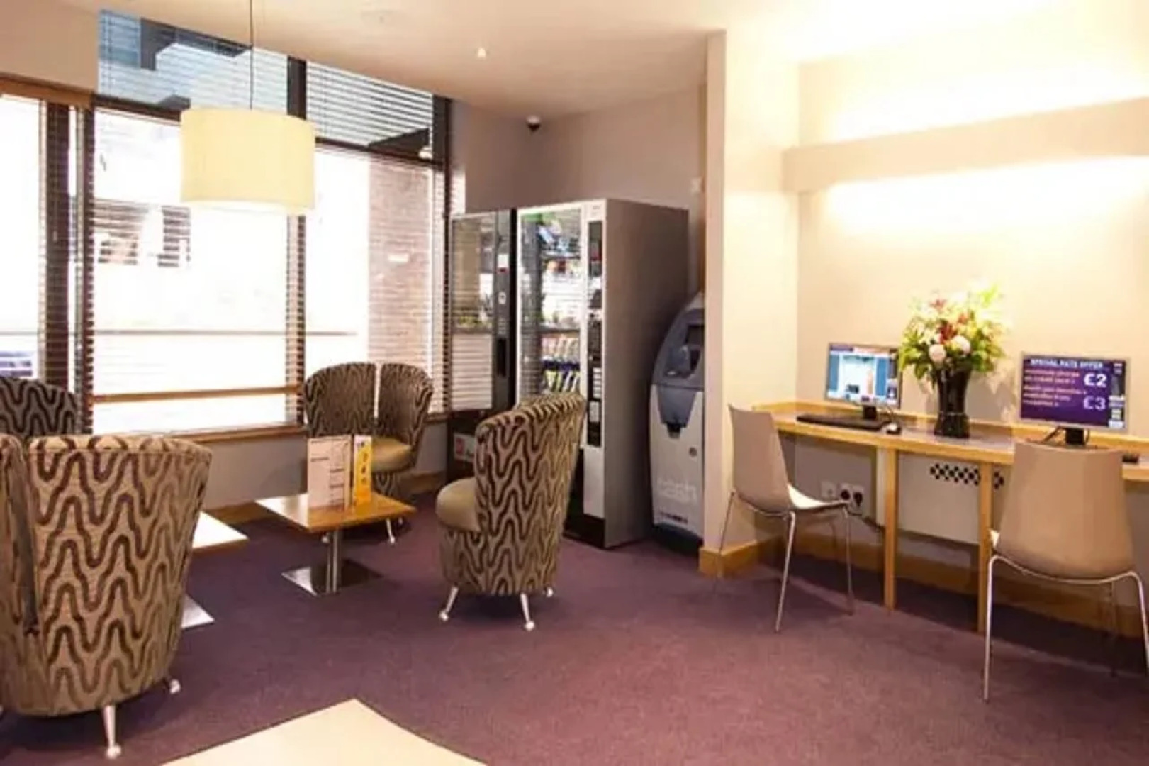 Premier Inn Sunbury - Kempton Park