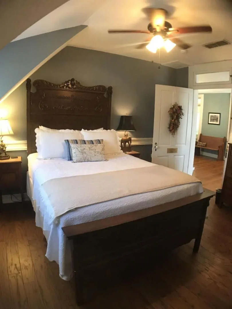 Kennedy Manor B&B