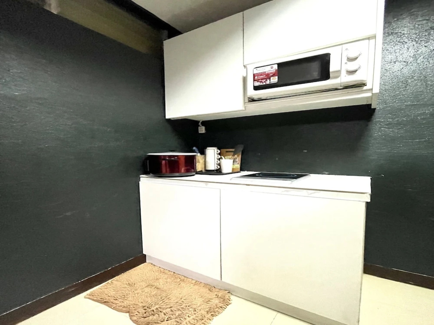 Super OYO 910 Sabaidee Suites