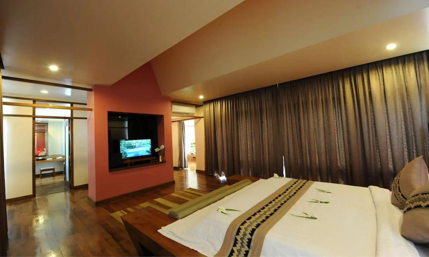 The Myat Mingalar Hotel