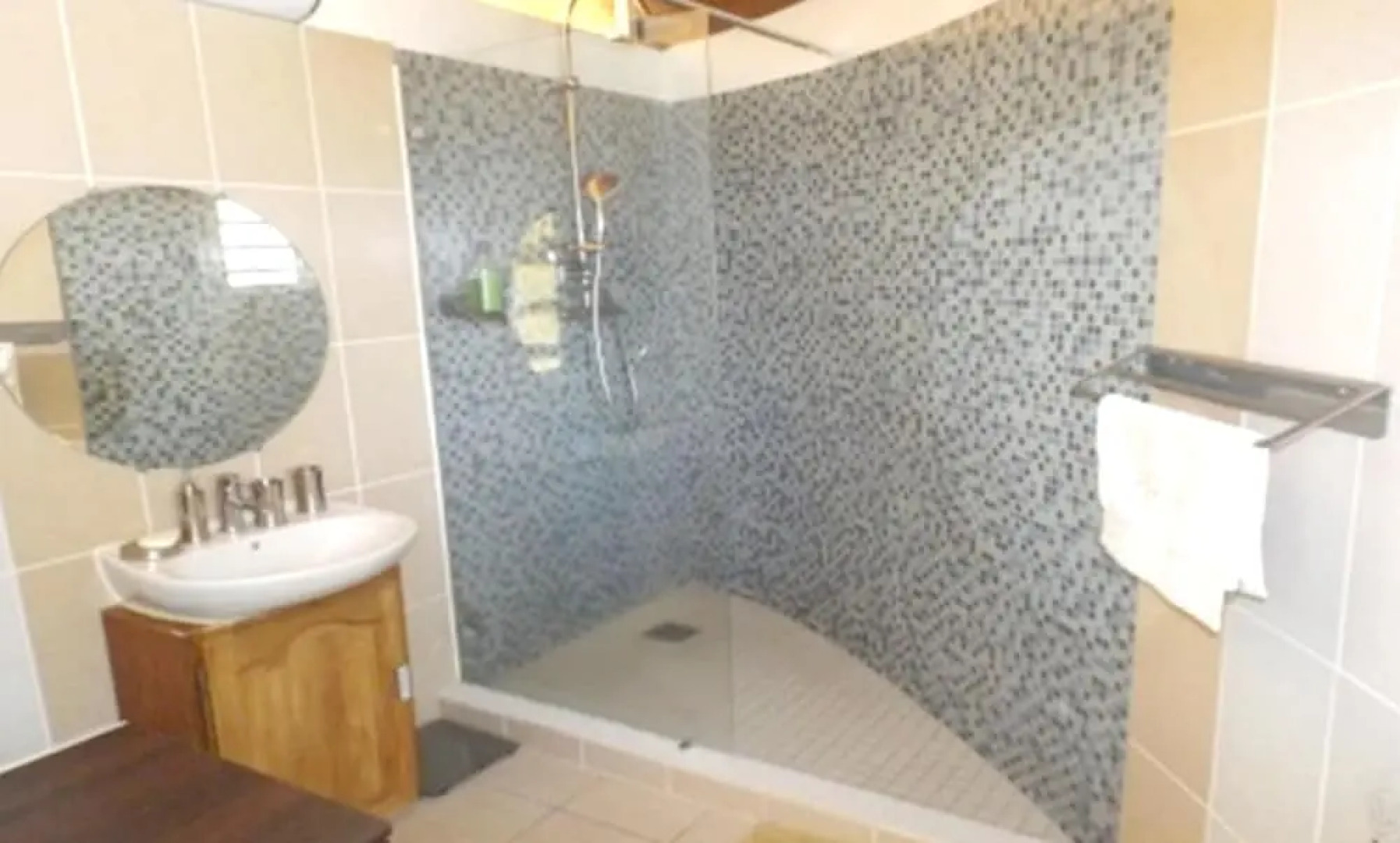 House With one Bedroom in Saint Joseph, With Wonderful Mountain View, Enclosed Garden and Wifi Near the Beach