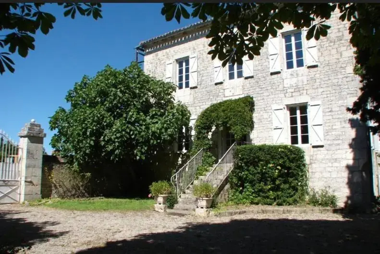 Maison dhôtes Le LOGIS de REYJADE