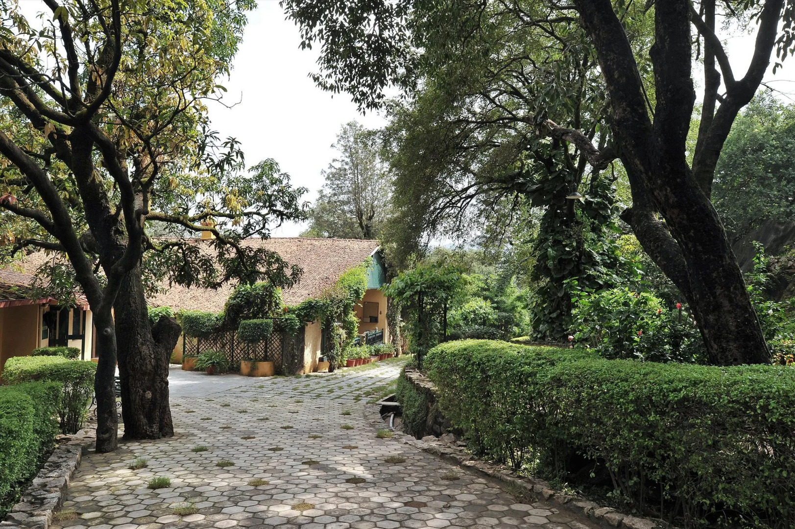 WelcomHeritage Connaught House