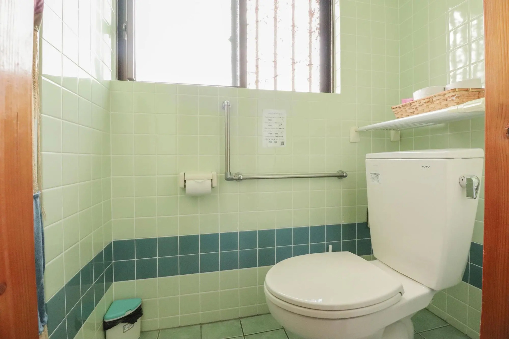 ALL FRIENDS - Hostel