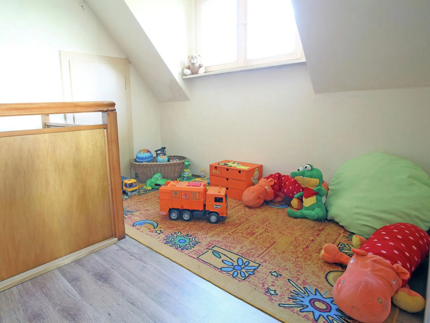 Apartment With Terrace and Pool in the Garden