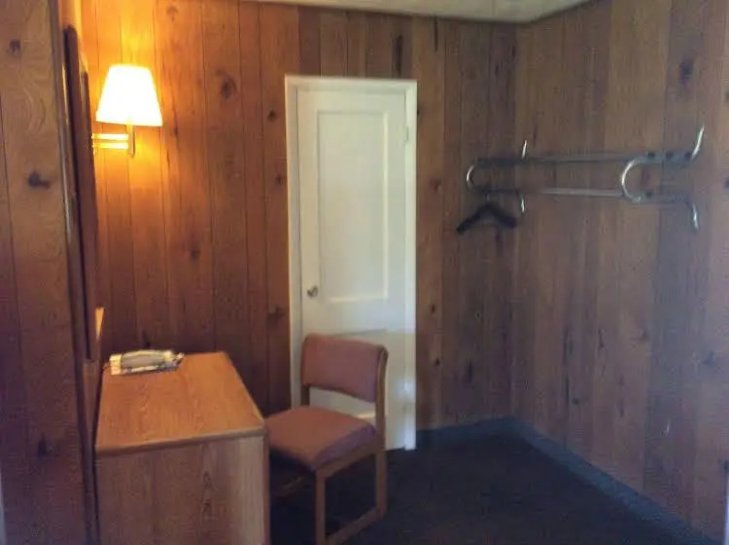 Woodridge Motel
