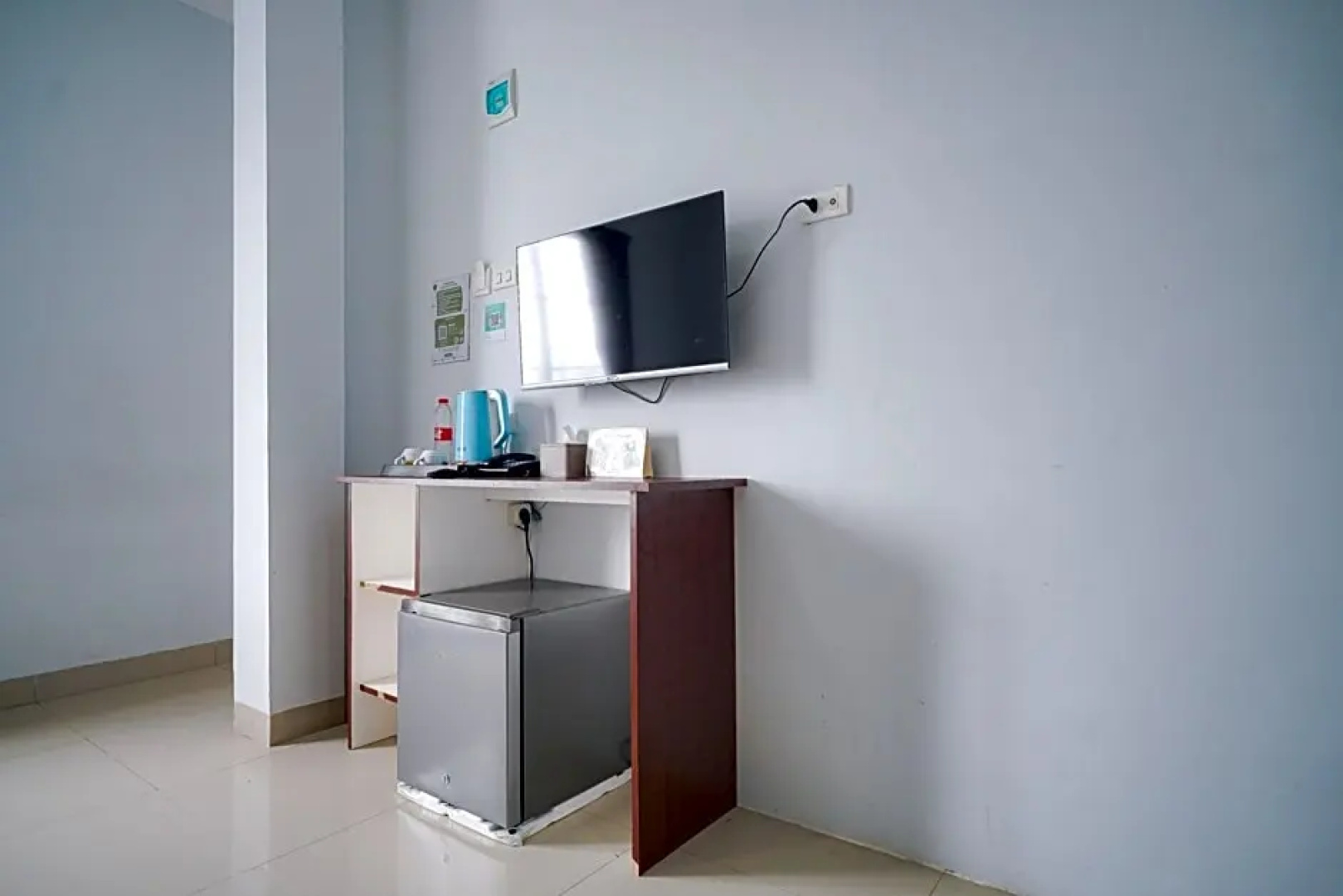 RedDoorz Premium @ Raja Hostel Syariah Lampung