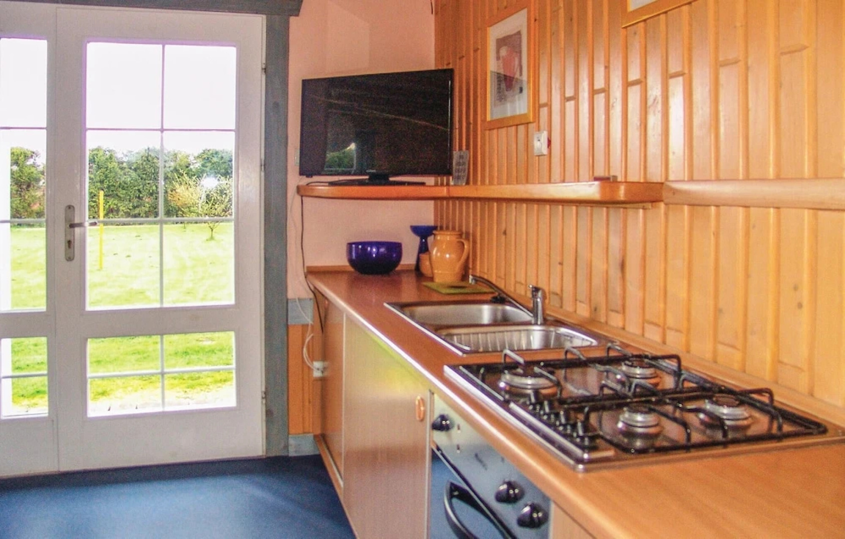 Stunning Home in Ustronie Morskie With 4 Bedrooms and Wifi