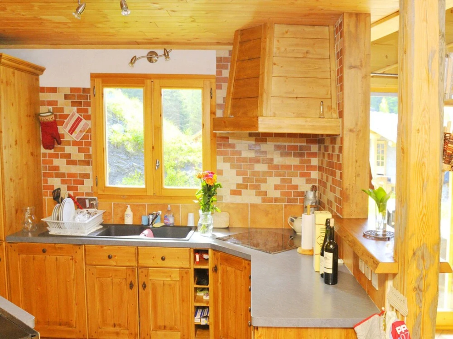 New and Very Comfortable Chalet With Many Facilities