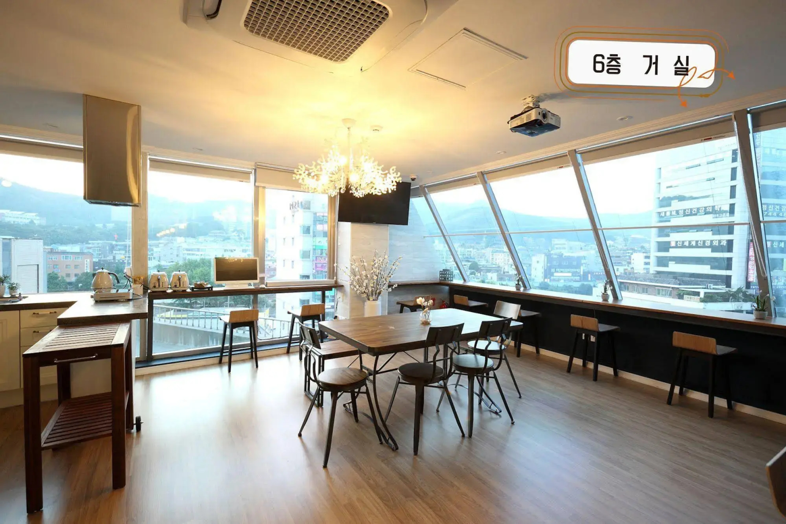 First Guest House - Hostel
