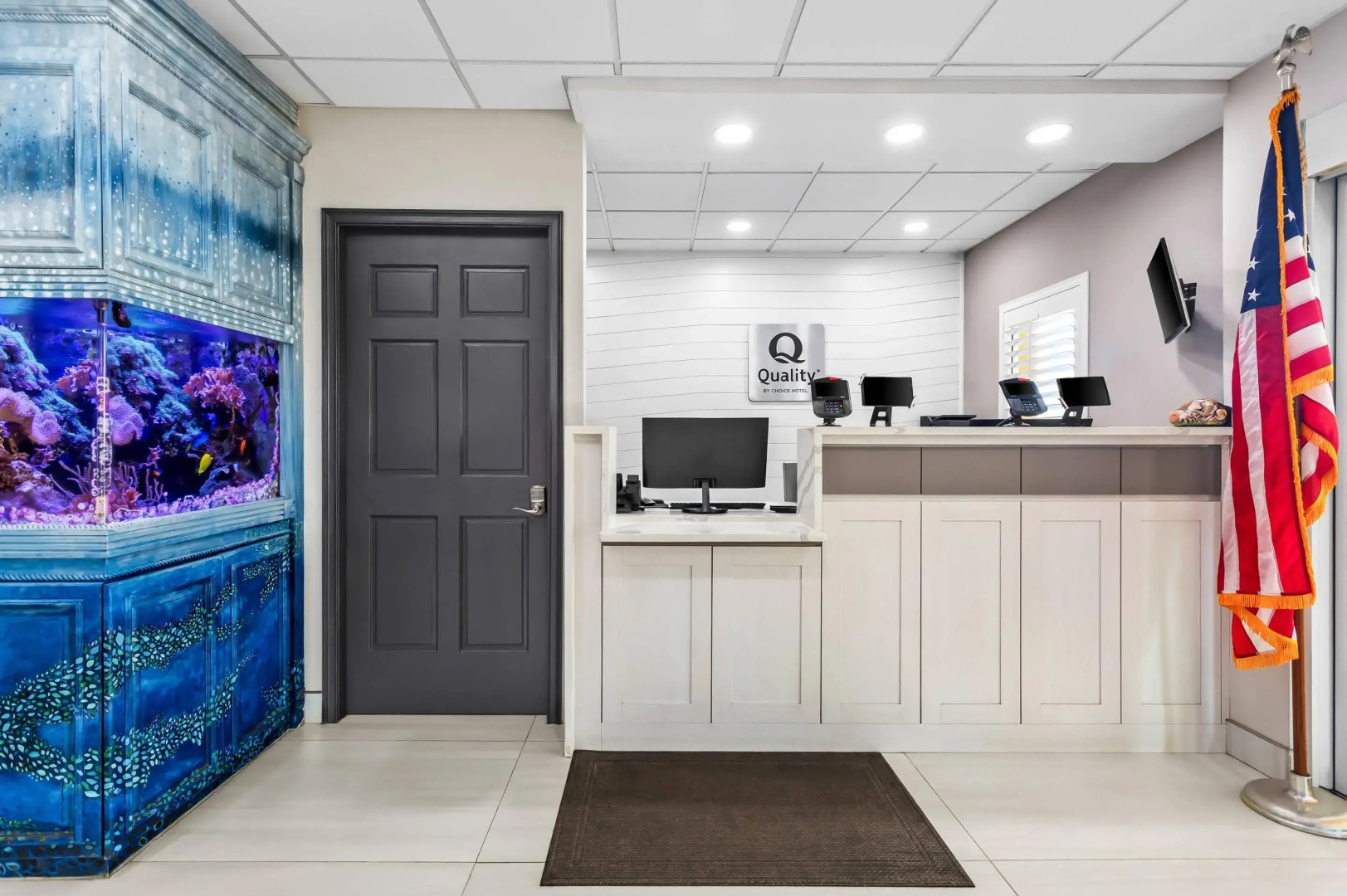 Quality Inn Airport - Cruise Port