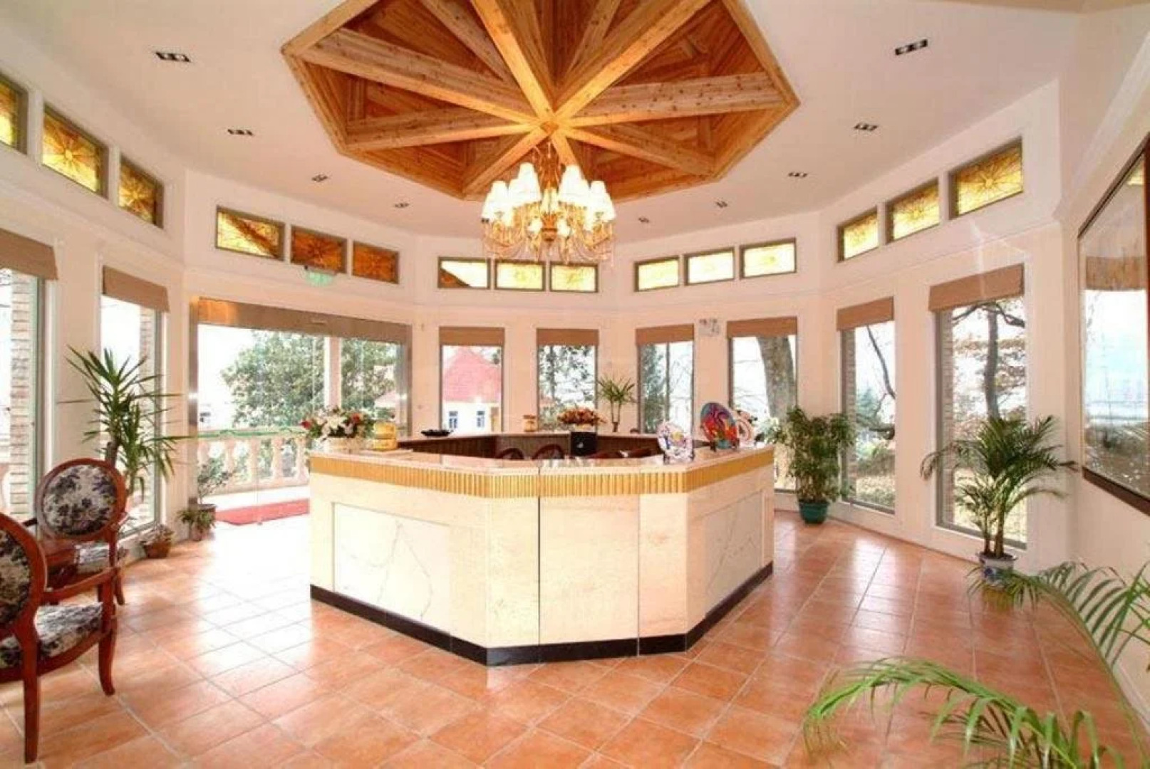 East Huangshan Castel Hotel