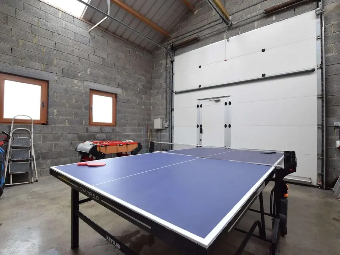 Lovely Spot With Plenty of Outdoor Space