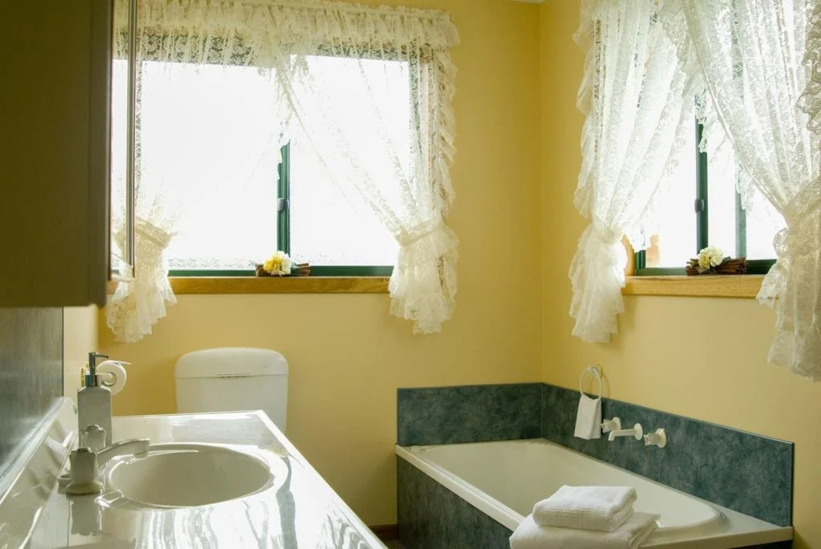 Burilda Waters Holiday House