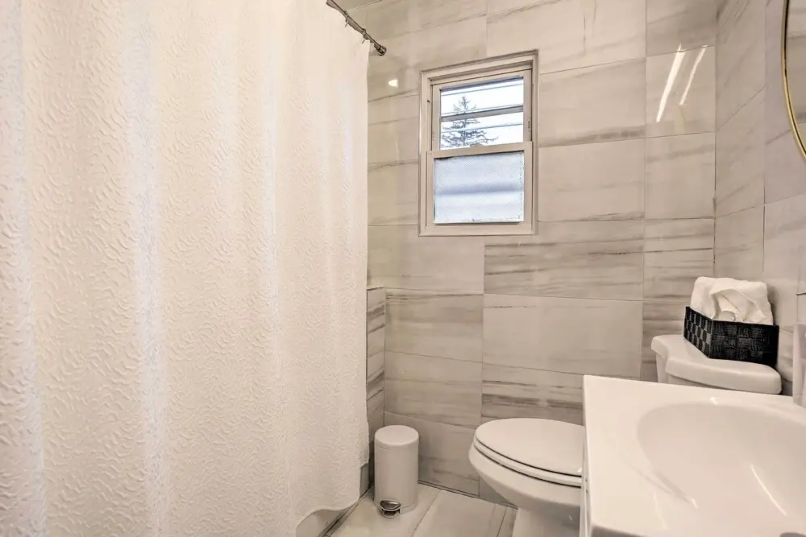 Charming Mamaroneck Home ~ 22 Mi to Manhattan