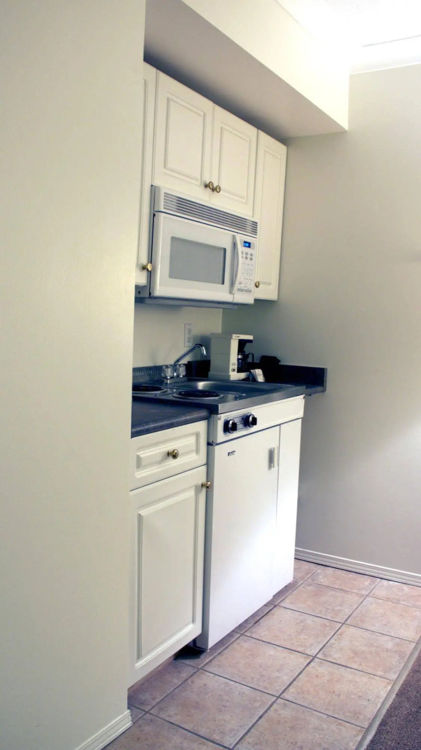 Lillooet Hotel Victoria