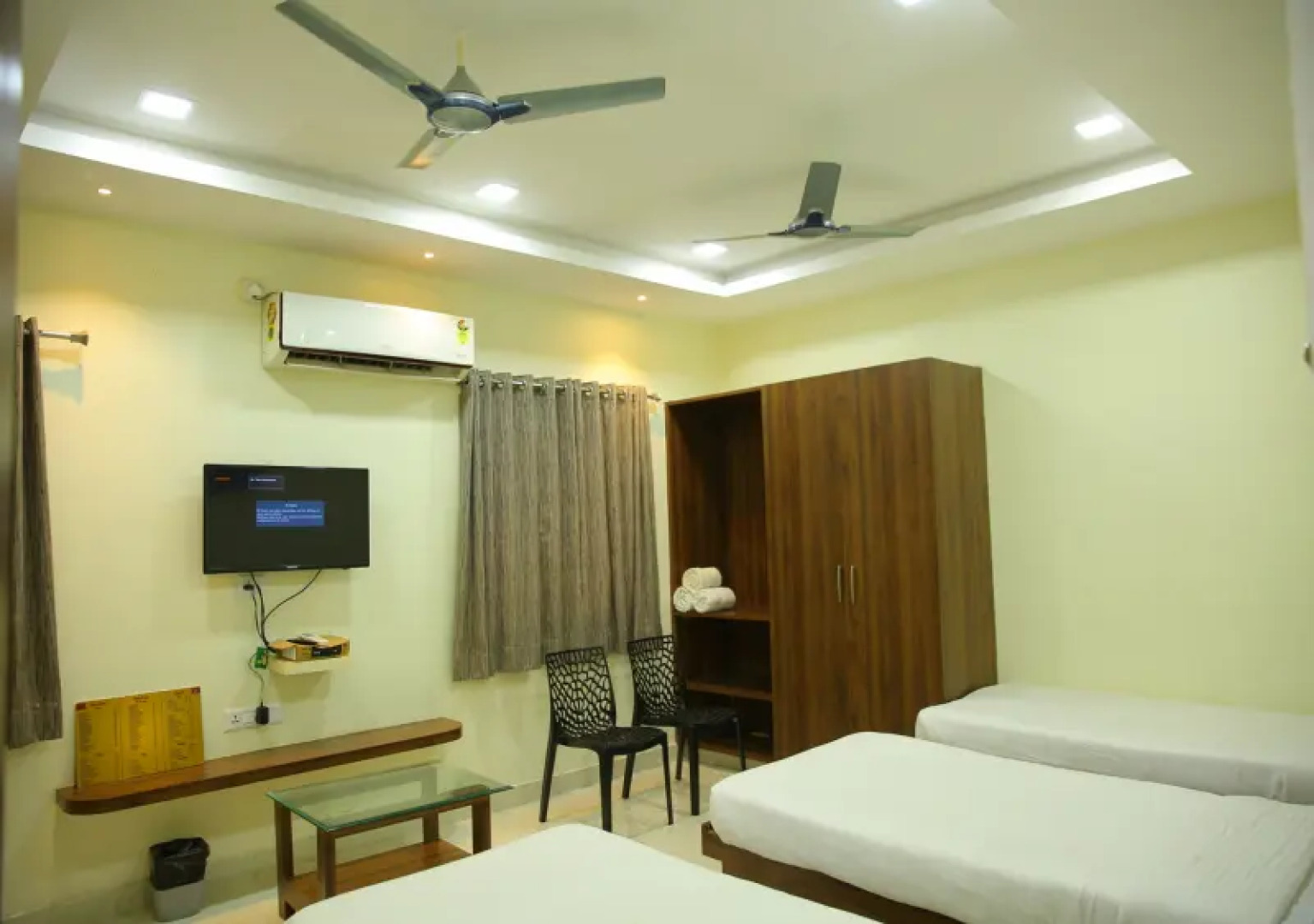 Hotel Maruthi Inn