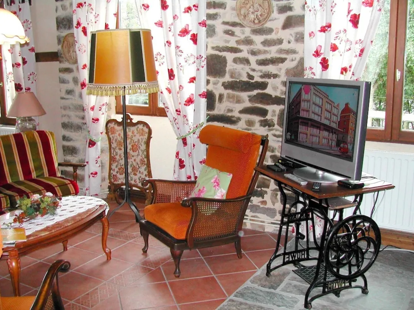 House With 2 Bedrooms in Saint-pierre-la-vieille, With Enclosed Garden