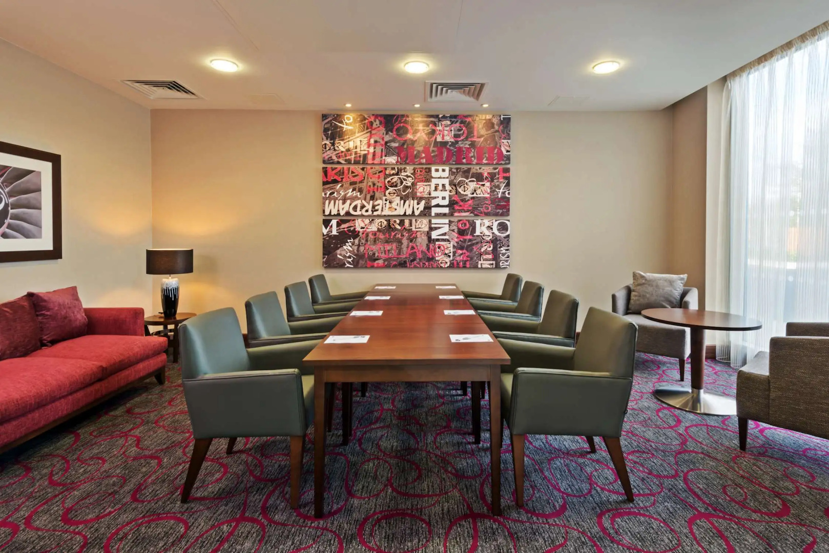 Hampton by Hilton London Luton Airport
