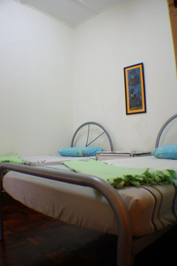 Teratai Homestay Taman Kinrara 2