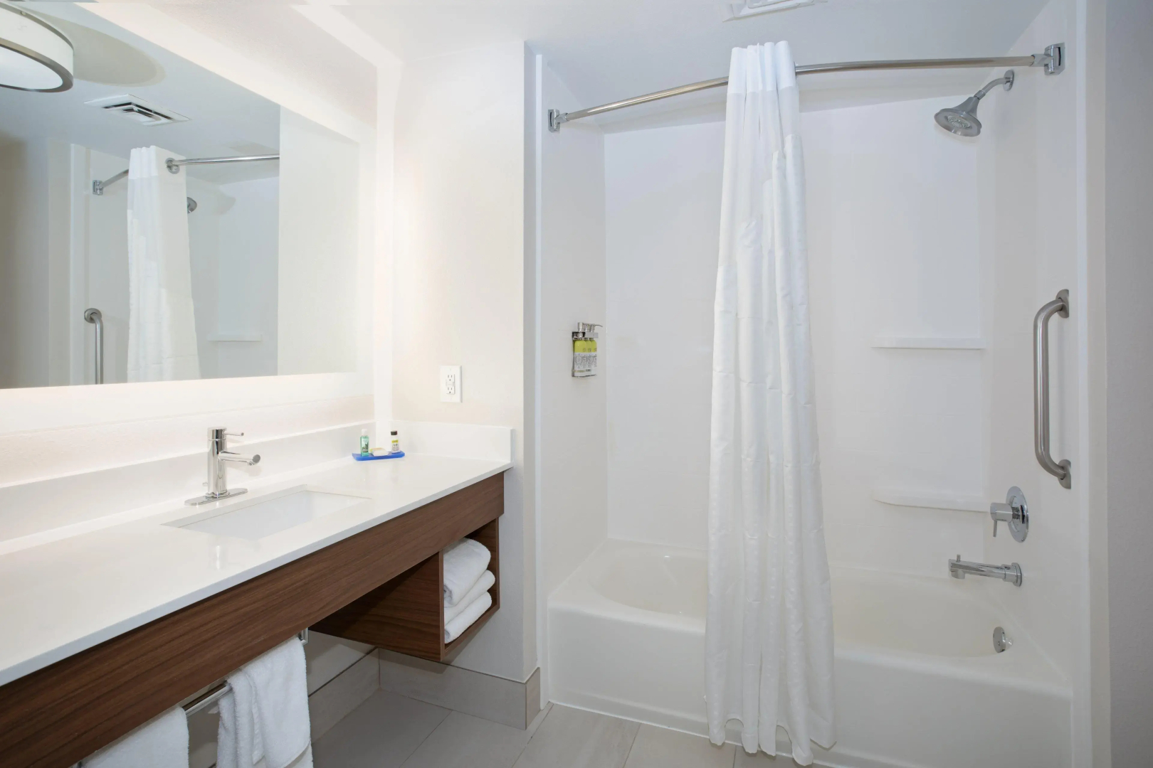 Holiday Inn Express Yreka-Shasta Area by IHG