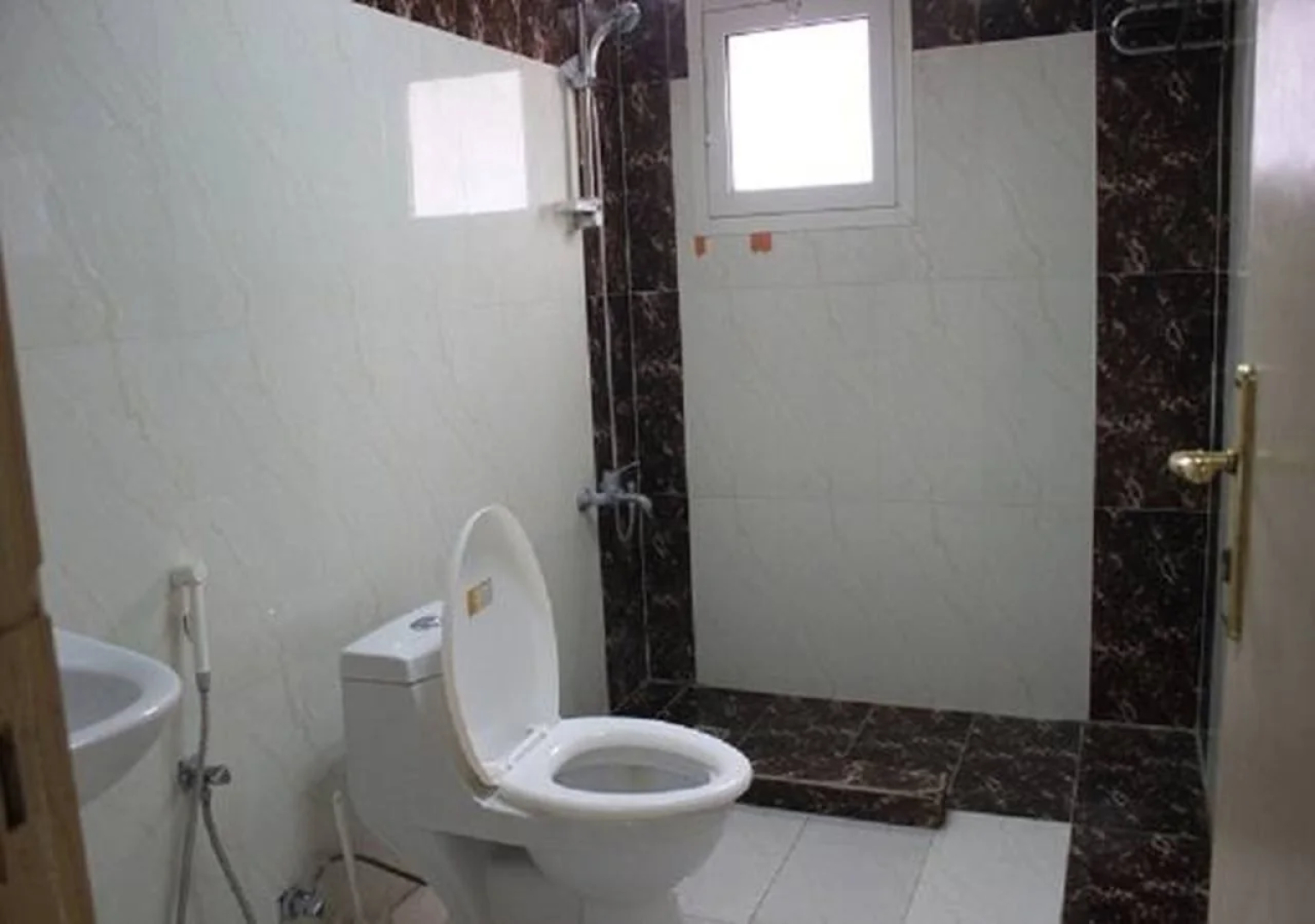 Hams Suites 2
