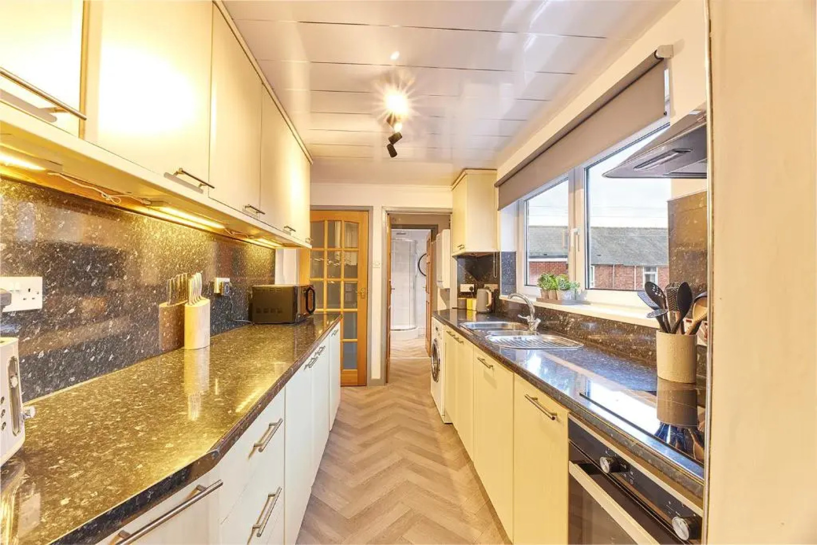 Iness House - Properties Unique