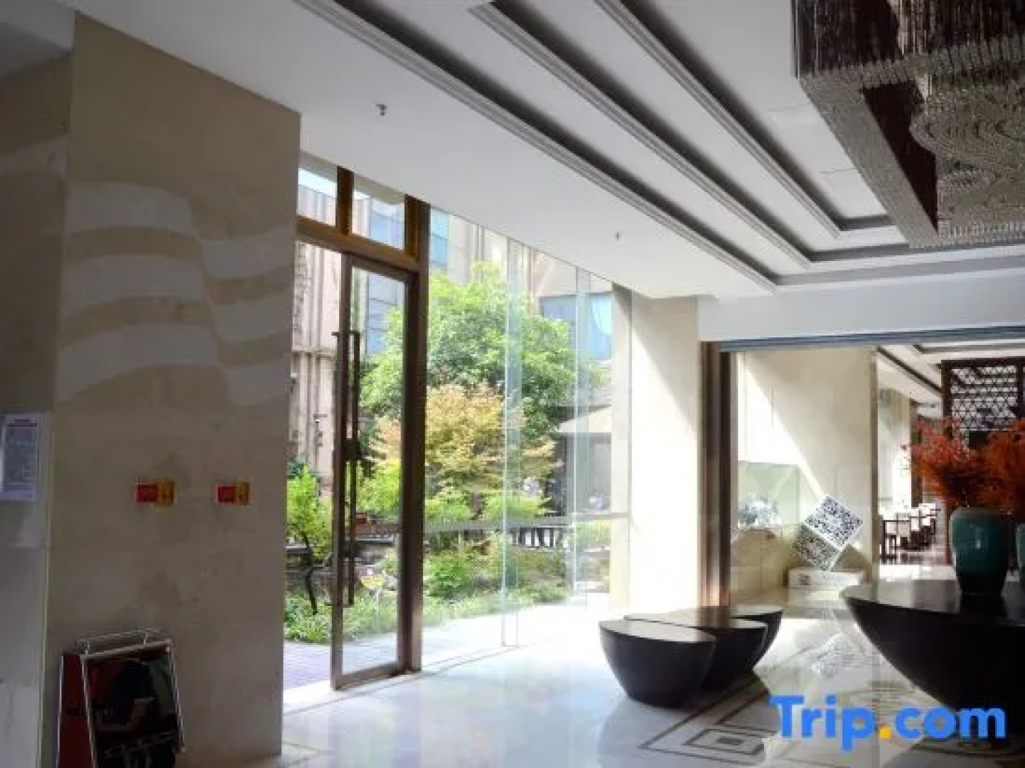 Sanhe International Hotel