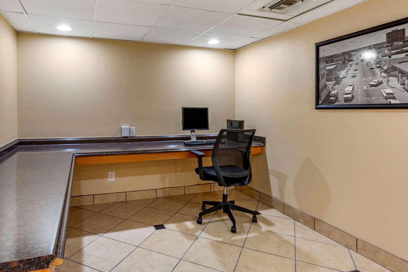 Clarion Inn & Suites Roswell