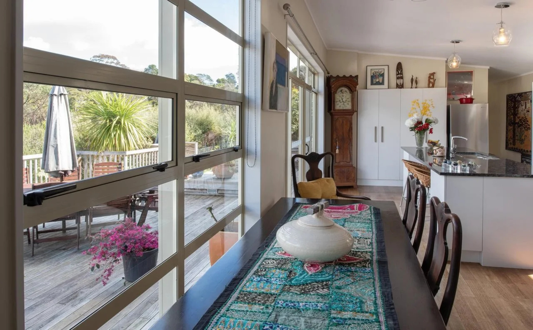 Longhouse Bed and Breakfast