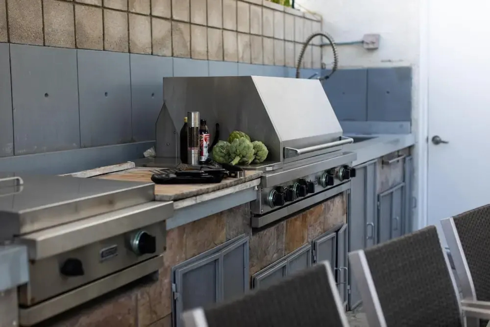 Beachcomber by AvantStay | 1 Block from Beach - Modern Estate w/ Ocean Views