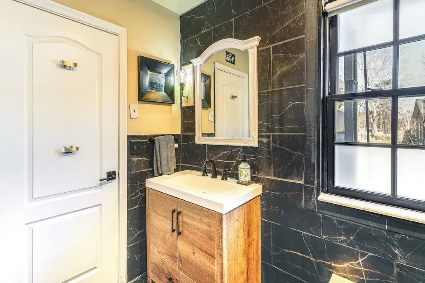 Family Home w/ Private Pool & Hot Tub in Lewes