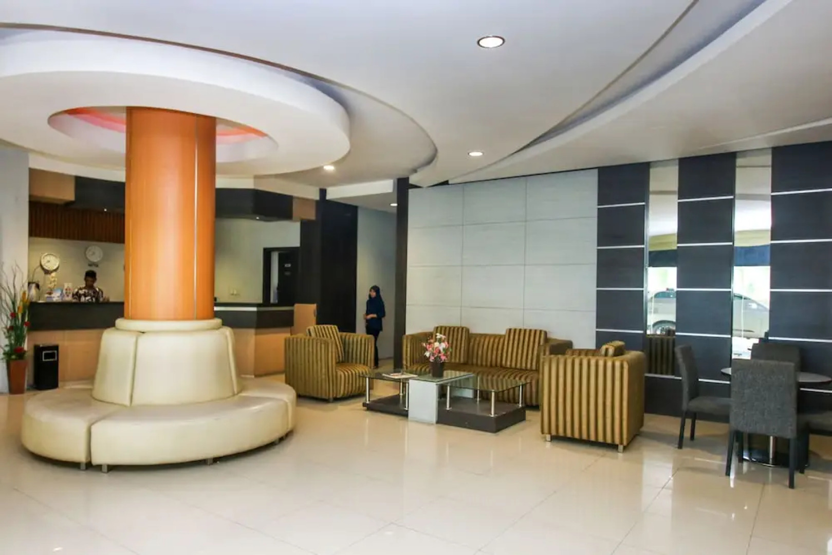 Airy Kendari Barat Diponegoro 75