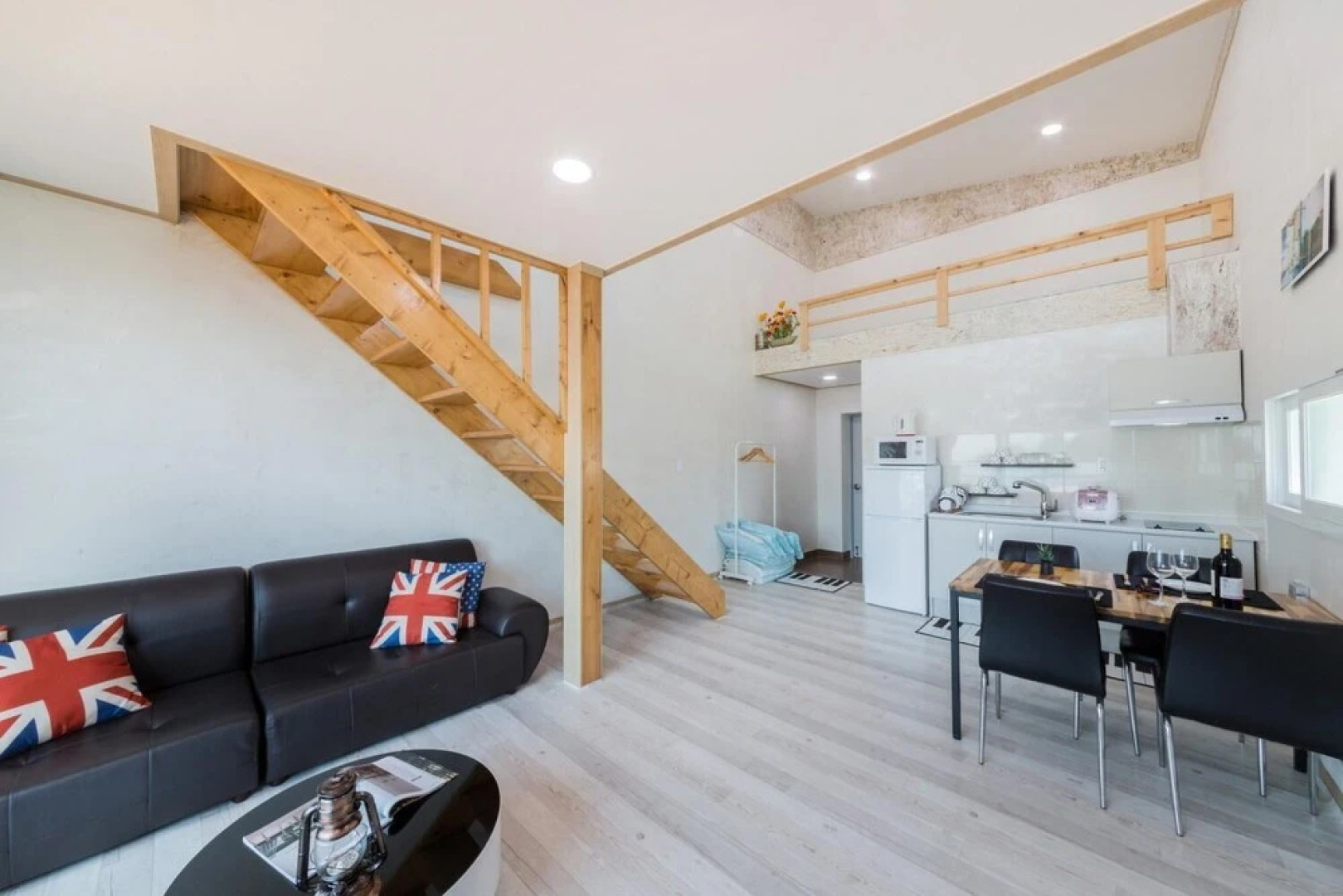 Yeosu Dolsanmaru Pension