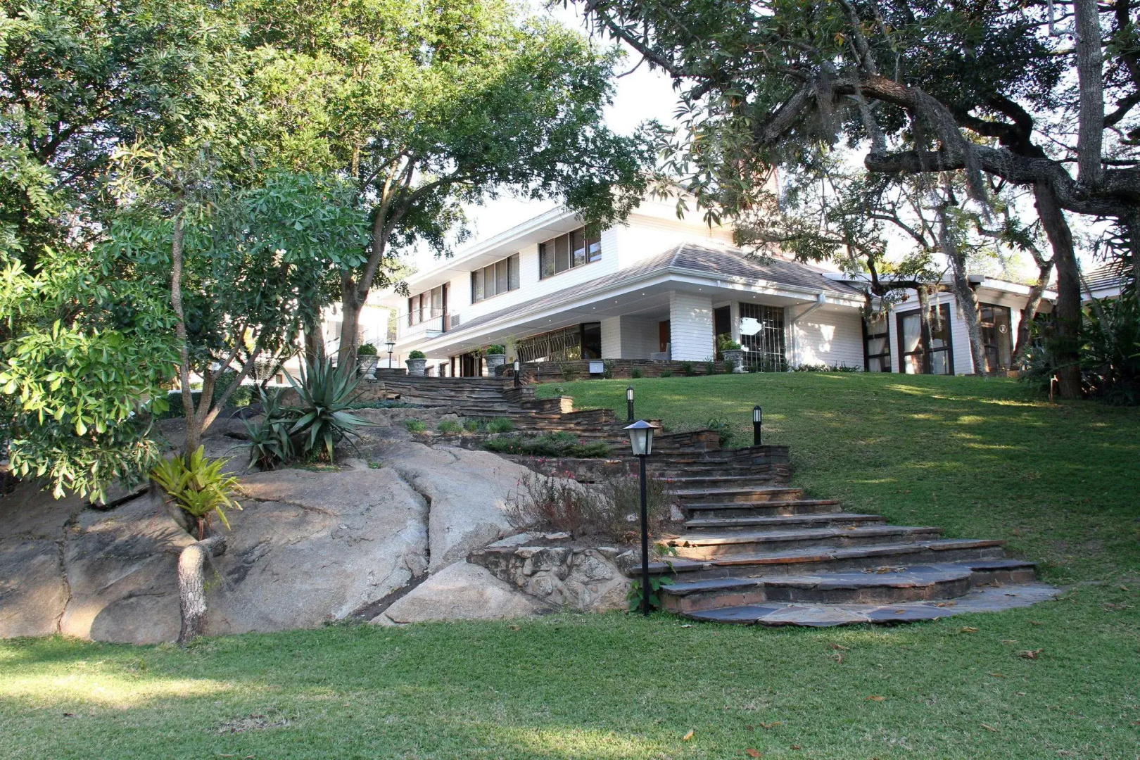 Sheppard Boutique Hotel
