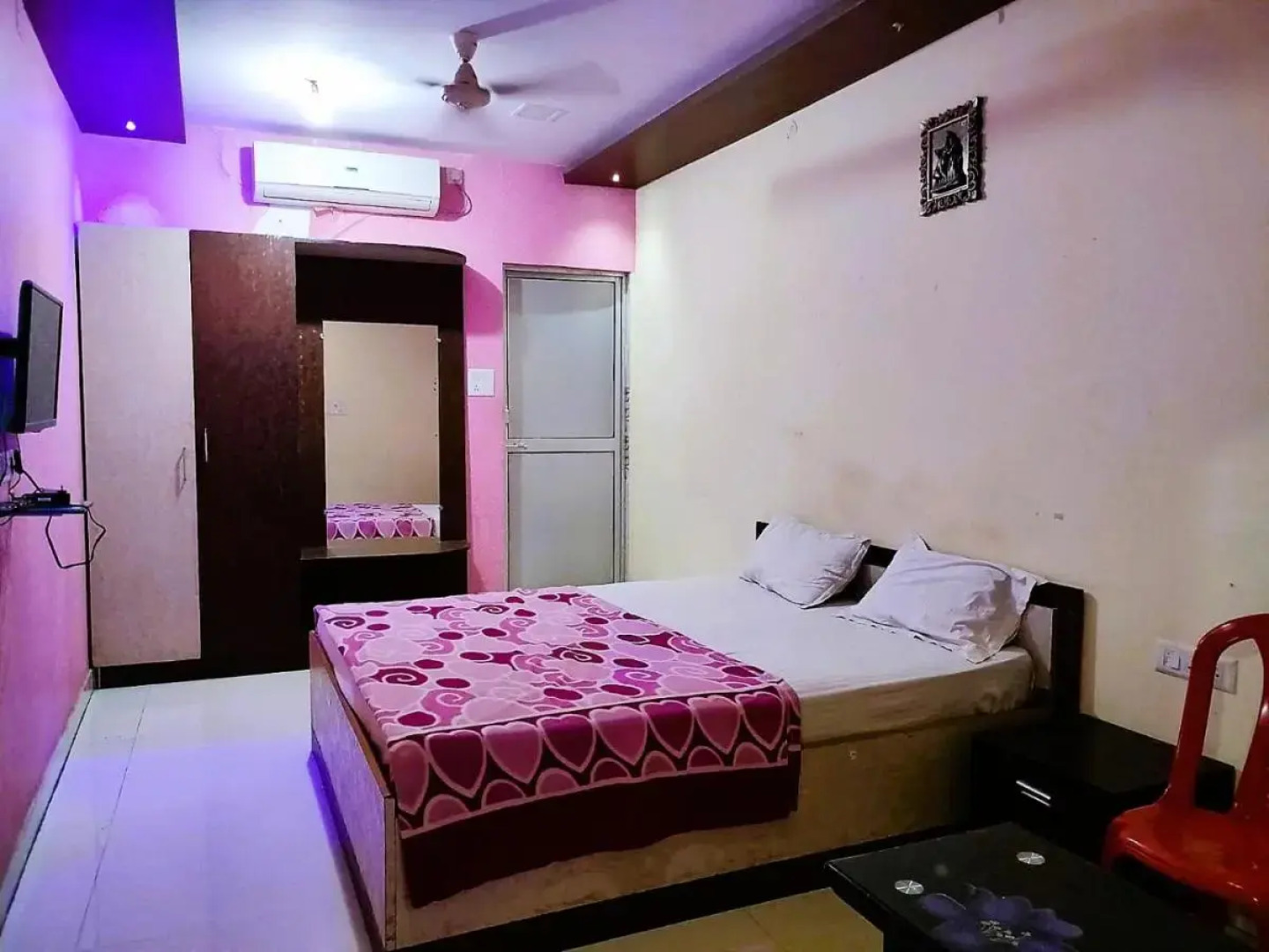 Hotel Madhuwan Heights