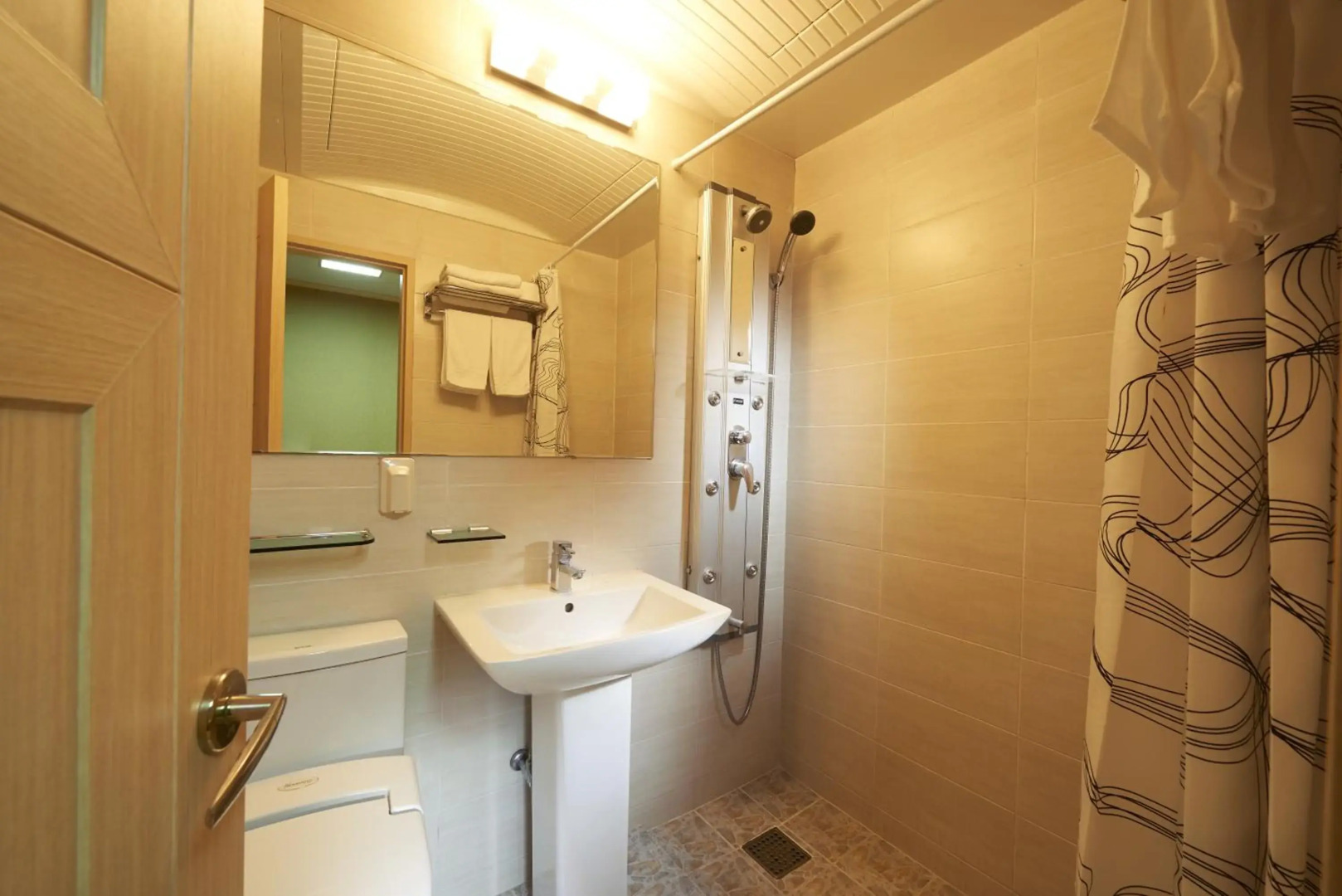 Отель Noble Tourist Hotel Insadong