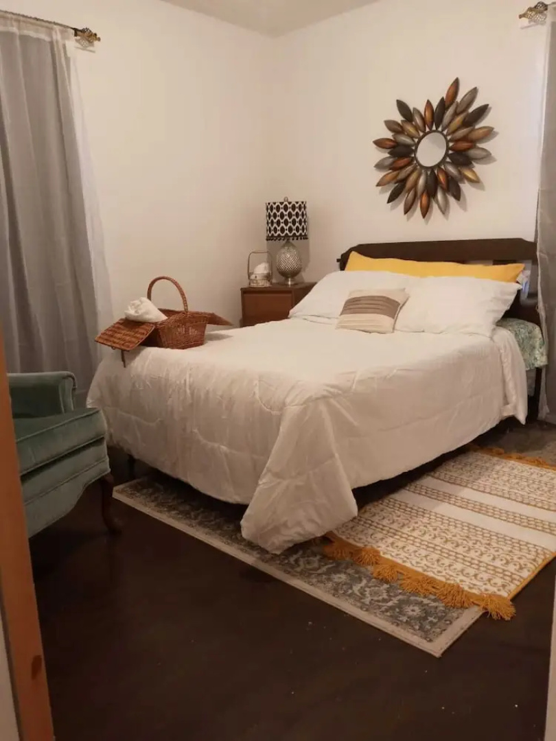 Super Comfy Room at a Great Location
