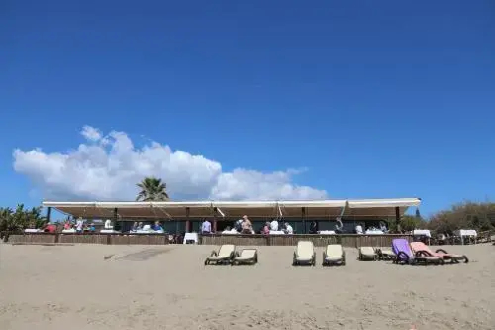 Wood House Close Beach