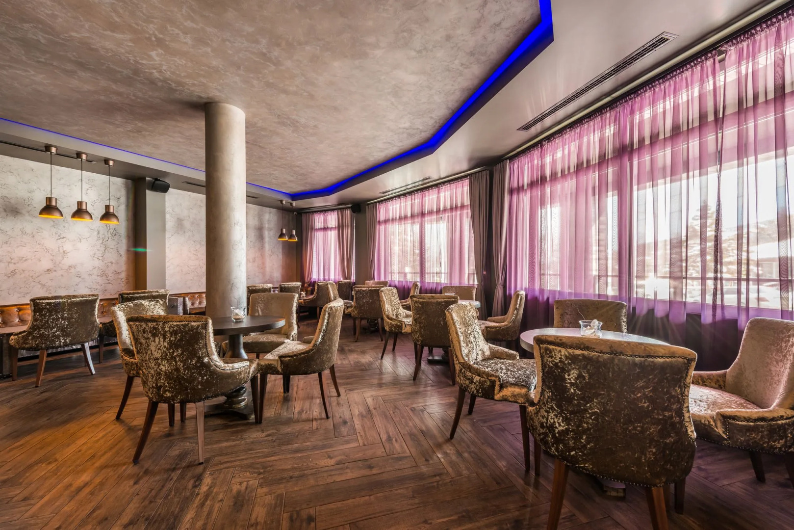 All Seasons Residence Hotel