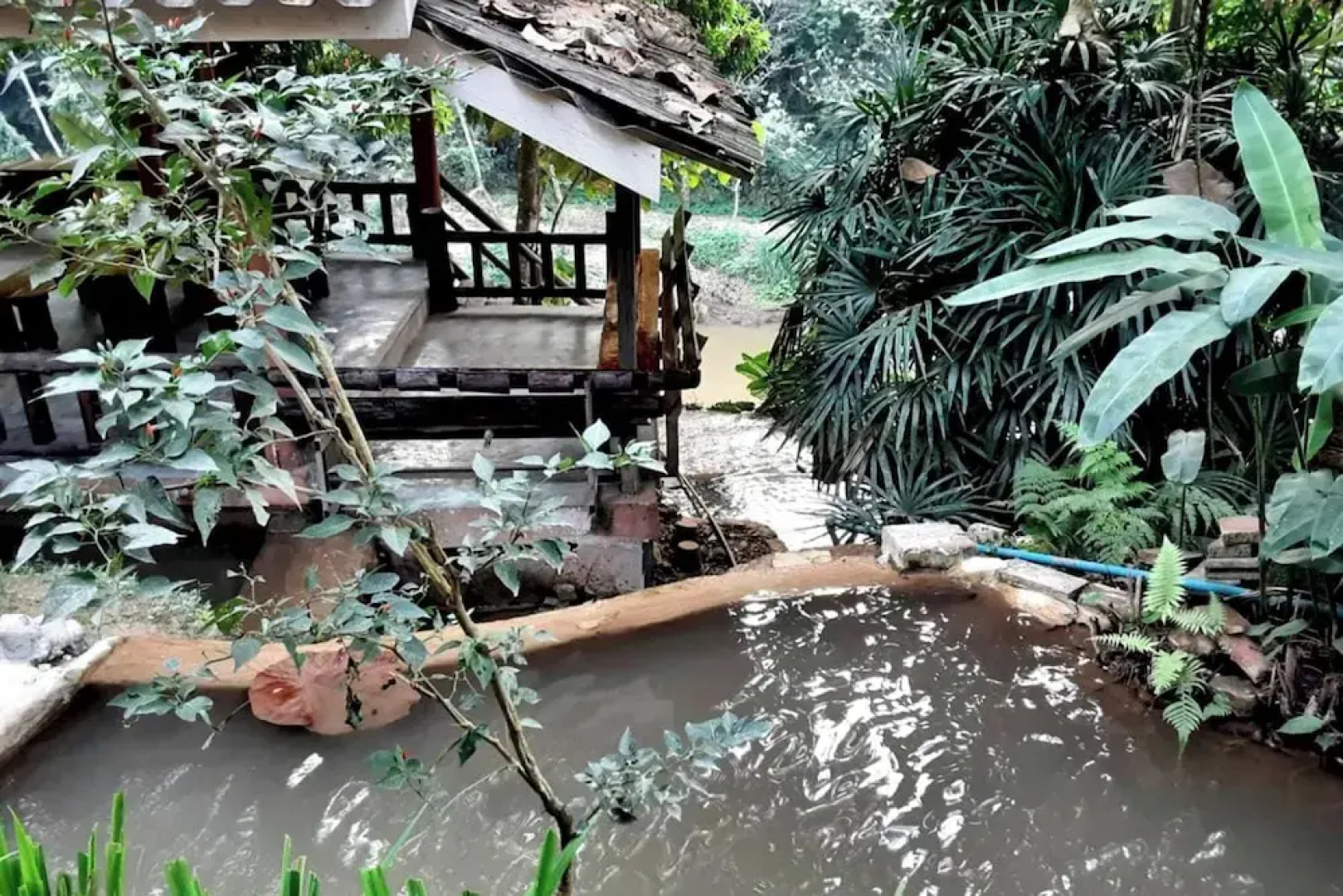 The Cascade - Mae Taeng Waterfall Bungalows