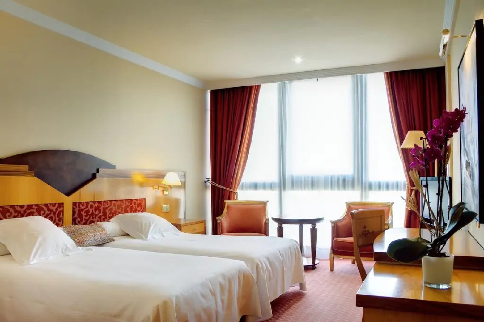 Отель Oca Puerta del Camino