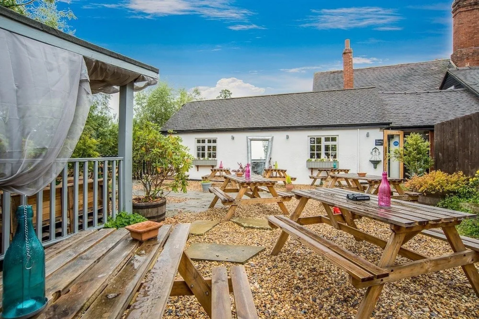 Unicorn Inn