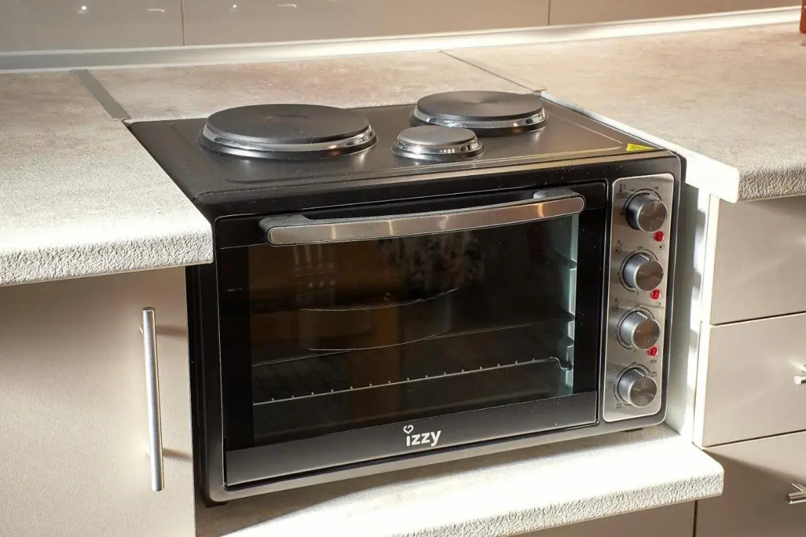 Varvara Lake Dramatown Studio