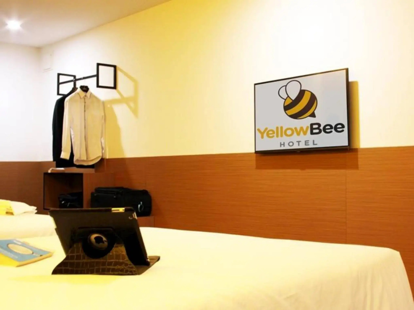 Yellow Bee Tangerang